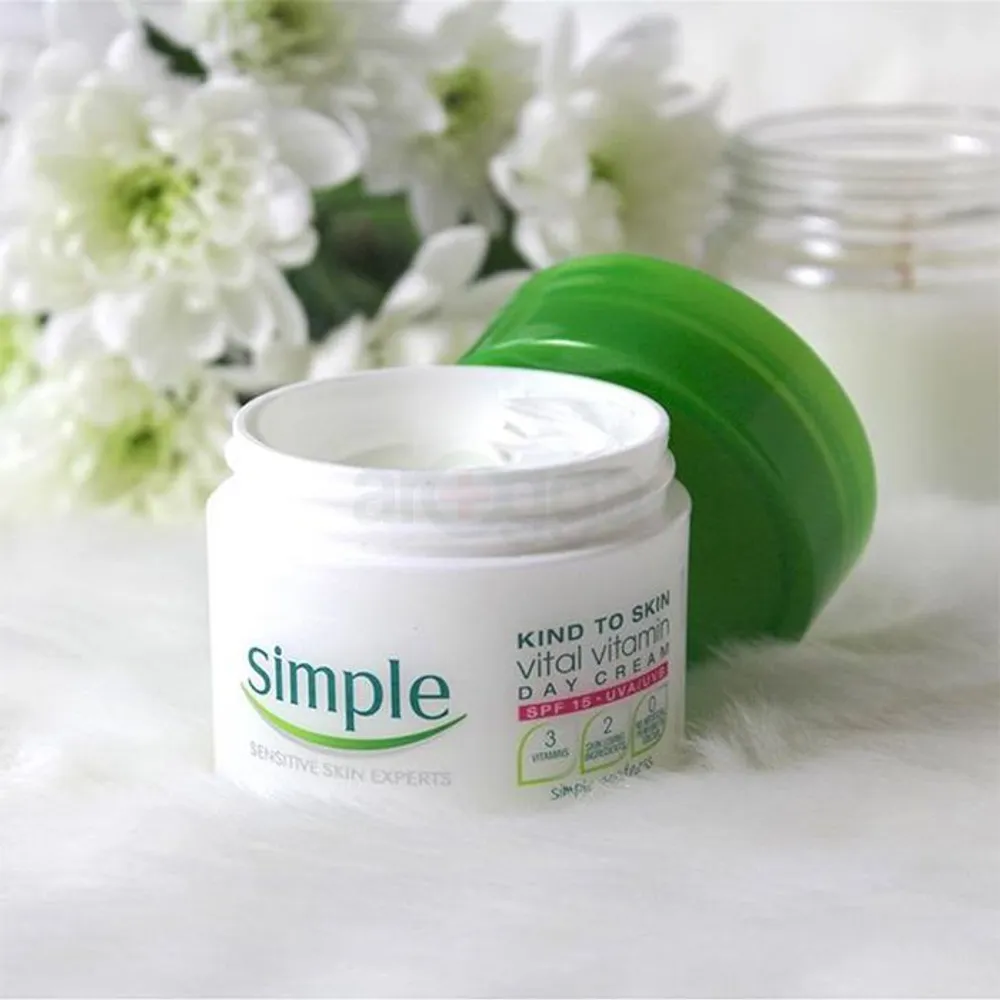 Simple Kind To Skin Vital Vitamin Day Cream  
