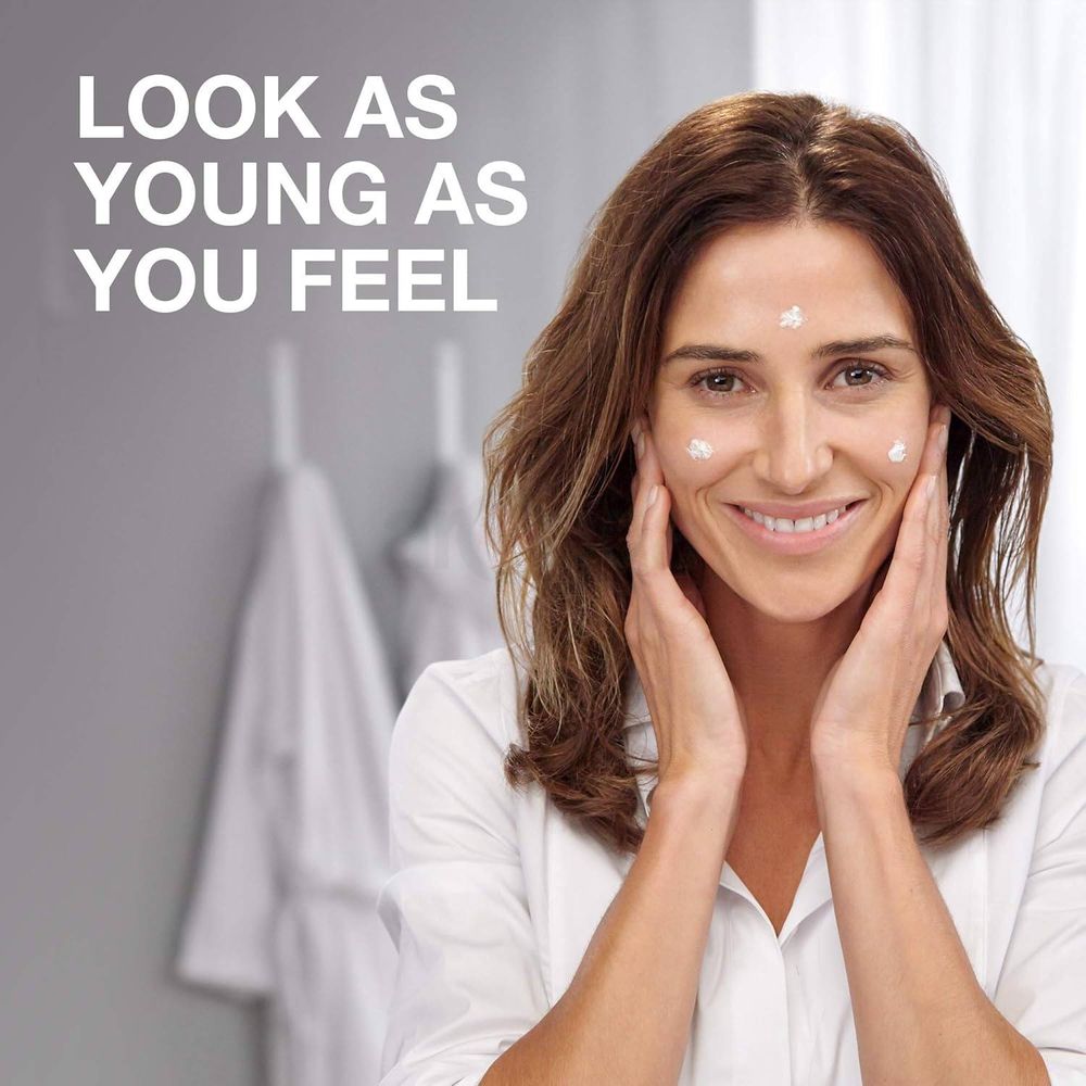 Neutrogena Cellular Boost Rejuvenating Day Care Cream SPF 20   