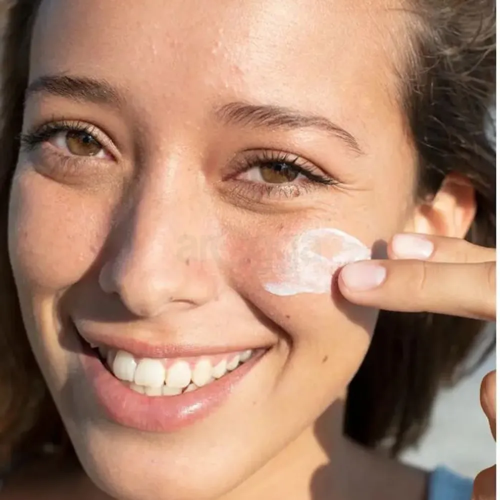 Neutrogena Age Shield Face Oil-Free Broad Spectrum SPF 70 88ml  