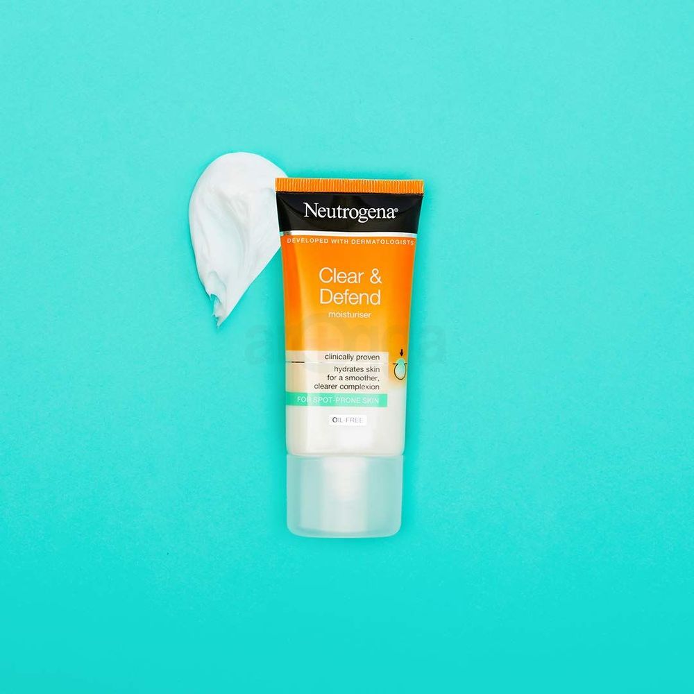 Neutrogena Clear & Defend Oil Free Moisturiser for Spot-Prone Skin  