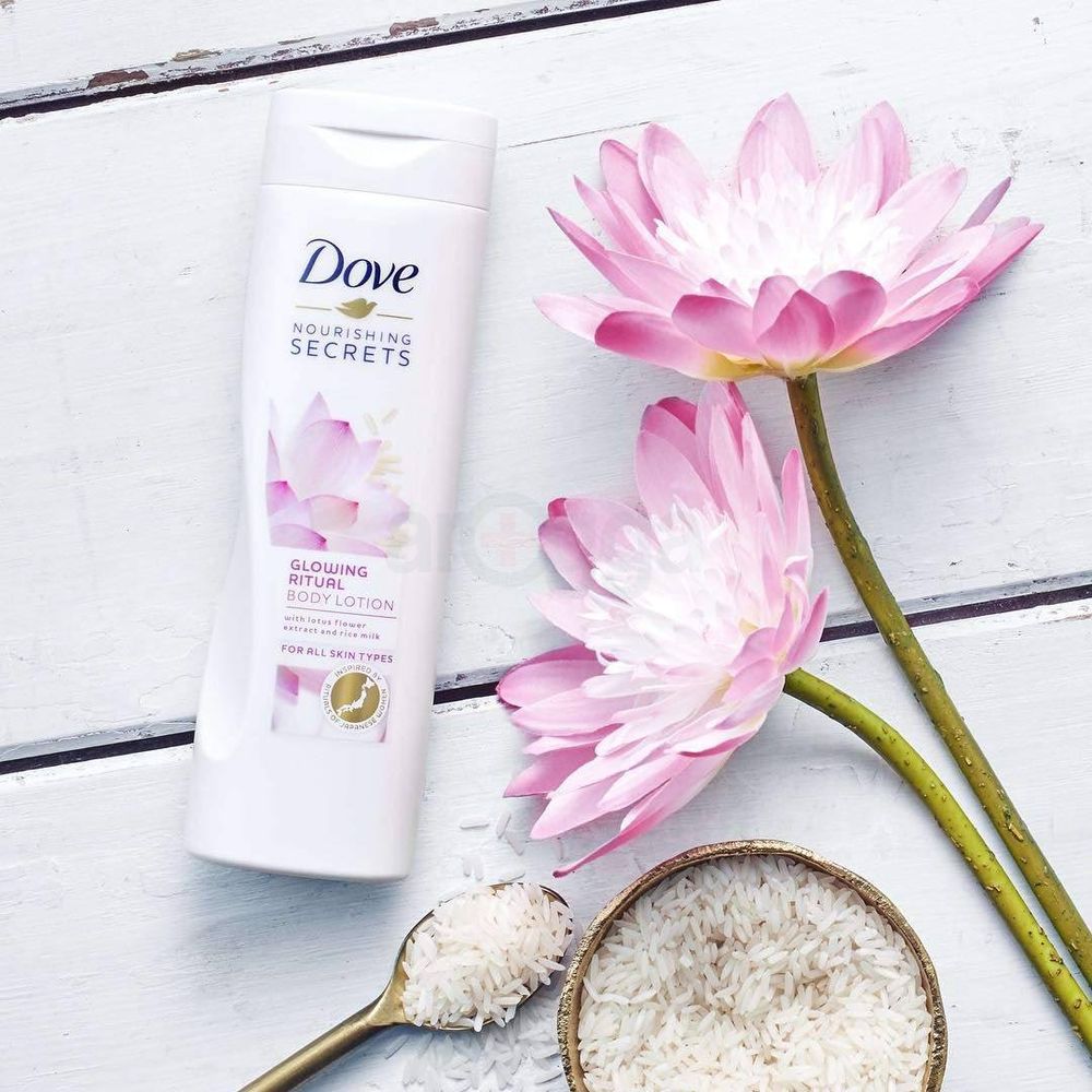 Dove Nourishing Secrets Glowing Ritual Body Lotion with Lotus Flower Extract and Rice  