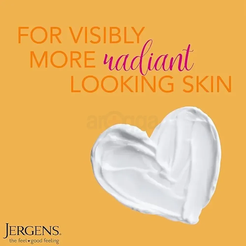 Jergens Softening Musk Moisturizer with Vitamin E  