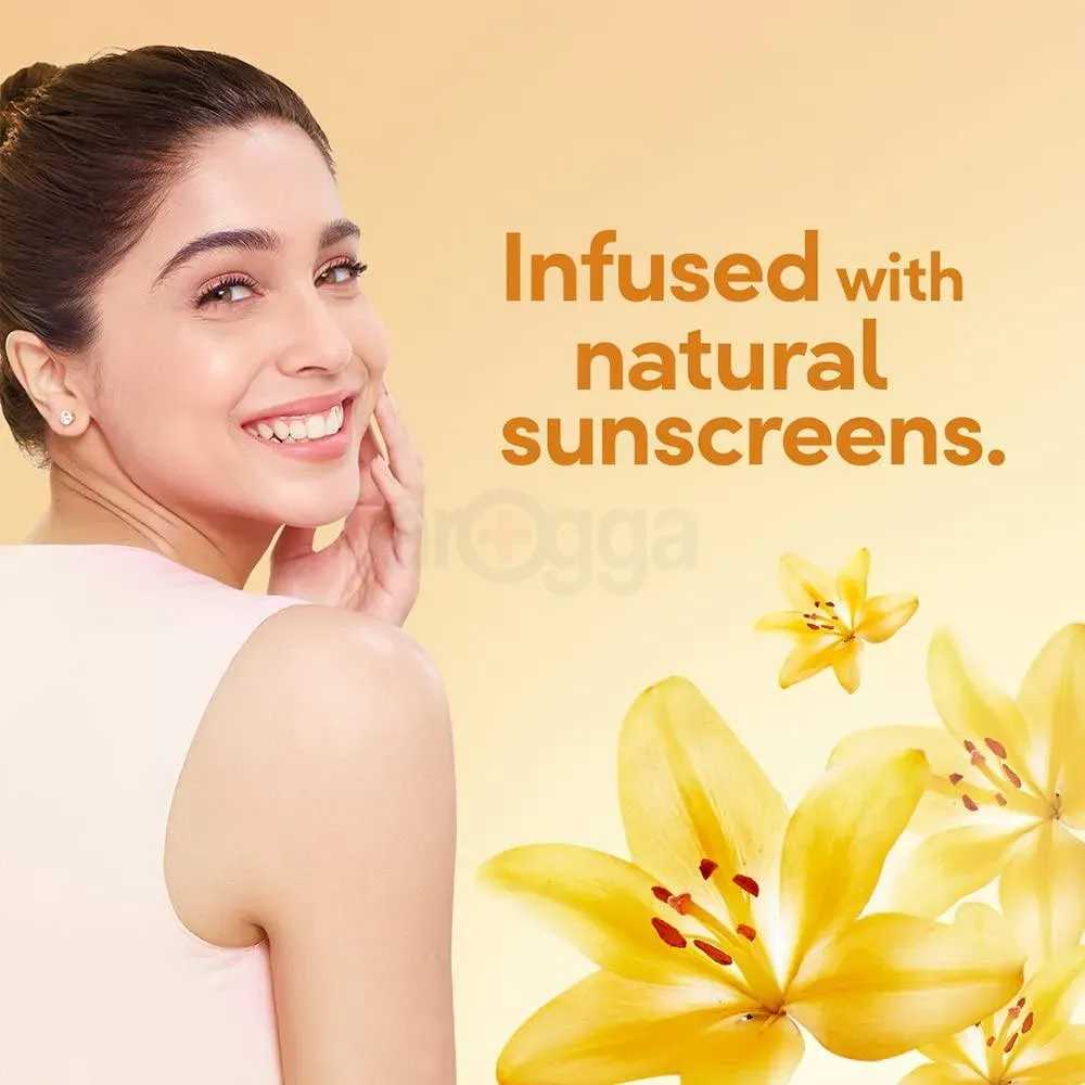 Pond's Sandal Radiance Talcum Powder  