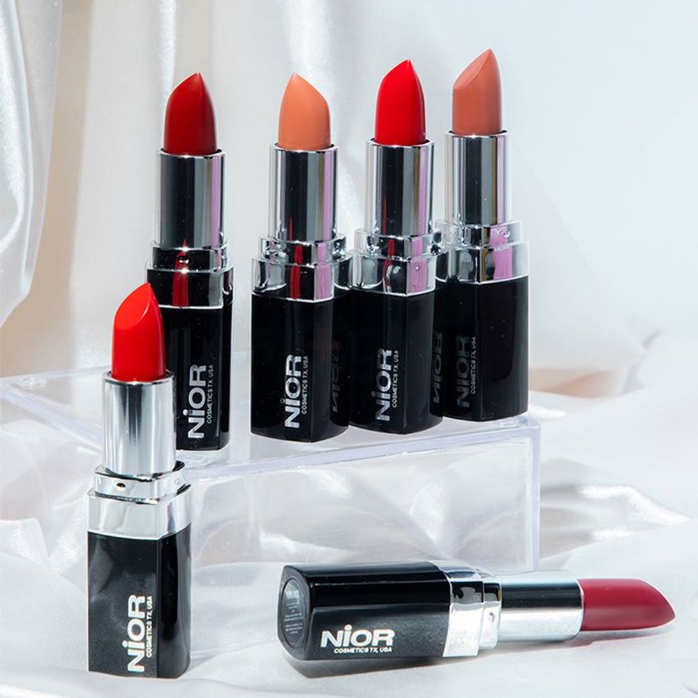 Nior Lipstick Classic Red 4.2gm  