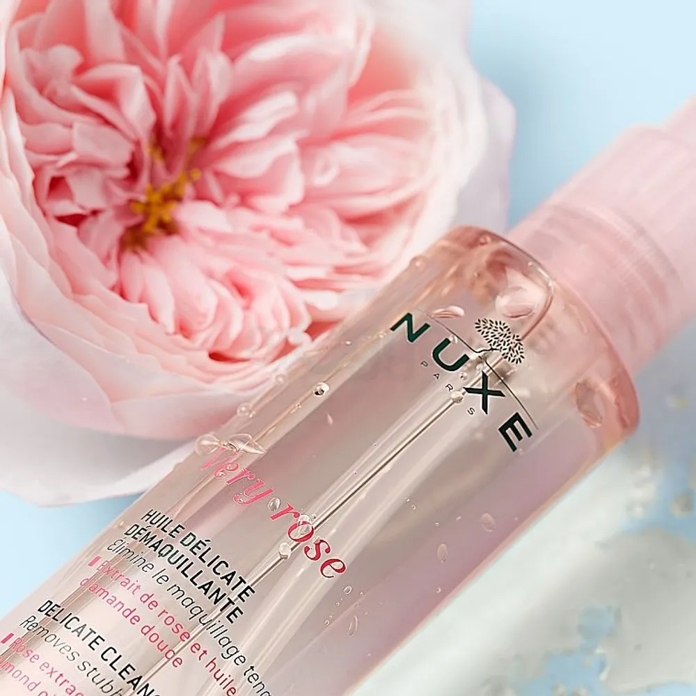 Nuxe Paris Very Rose Delicate Cleansing Oil  