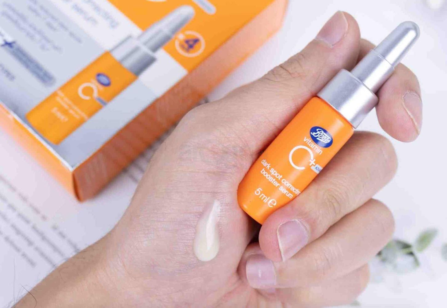 Boots Vitamin C Advanced Dark Spot Correcting Booster Serum 5ml  