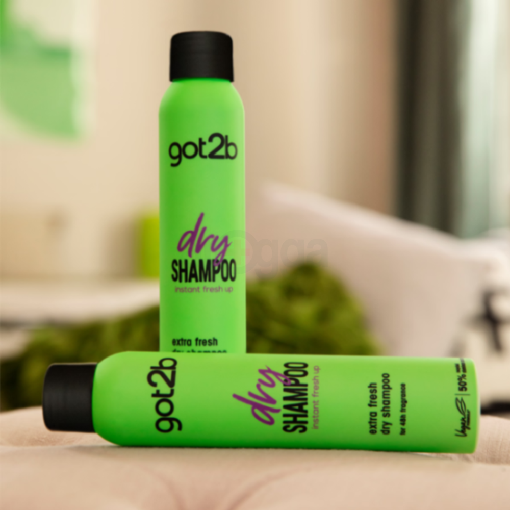 Schwarzkopf Got2b Instant FreshUp Extra Fresh Dry Shampoo for 48hr Fresh Fragrance ( Green)  