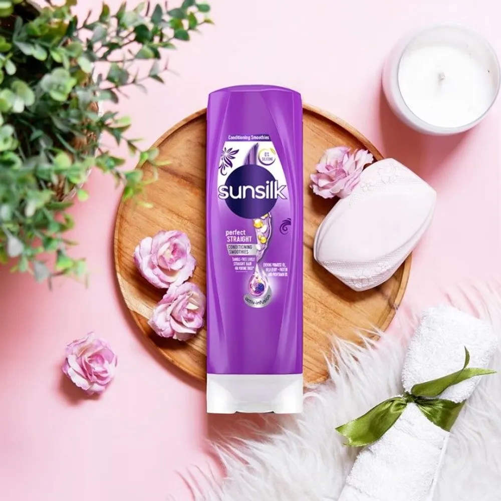Sunsilk Perfect Straight Conditioner with Evening Primrose oil, Wild Berry + Protein and Provitamin B5 300ml  