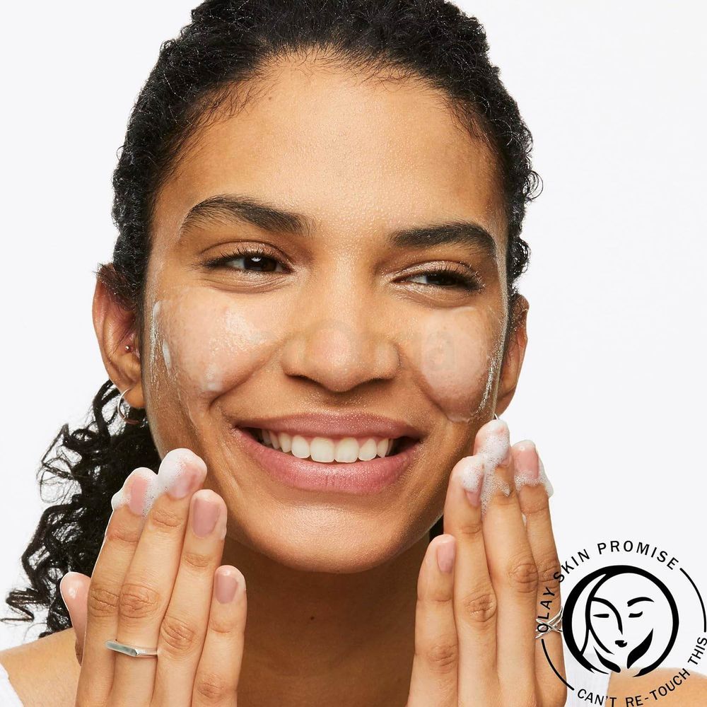 Olay Smoothing Daily Facial Cleanser with Retionol 24 + Peptide  