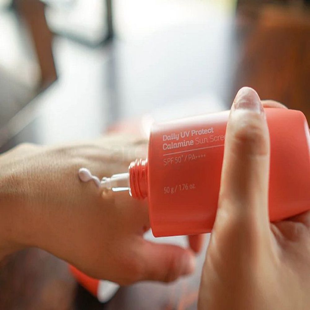 Pour La Peau Daily UV Protect Calamine Sun Screen (50g)  