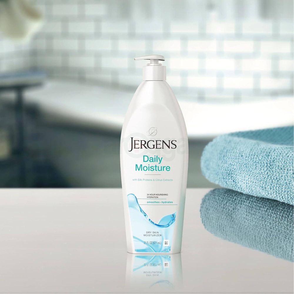 Jergens 24hr Nourishing Daily Moisturizer with Silk Proteins and Citrus Extracts for Dry Skin   