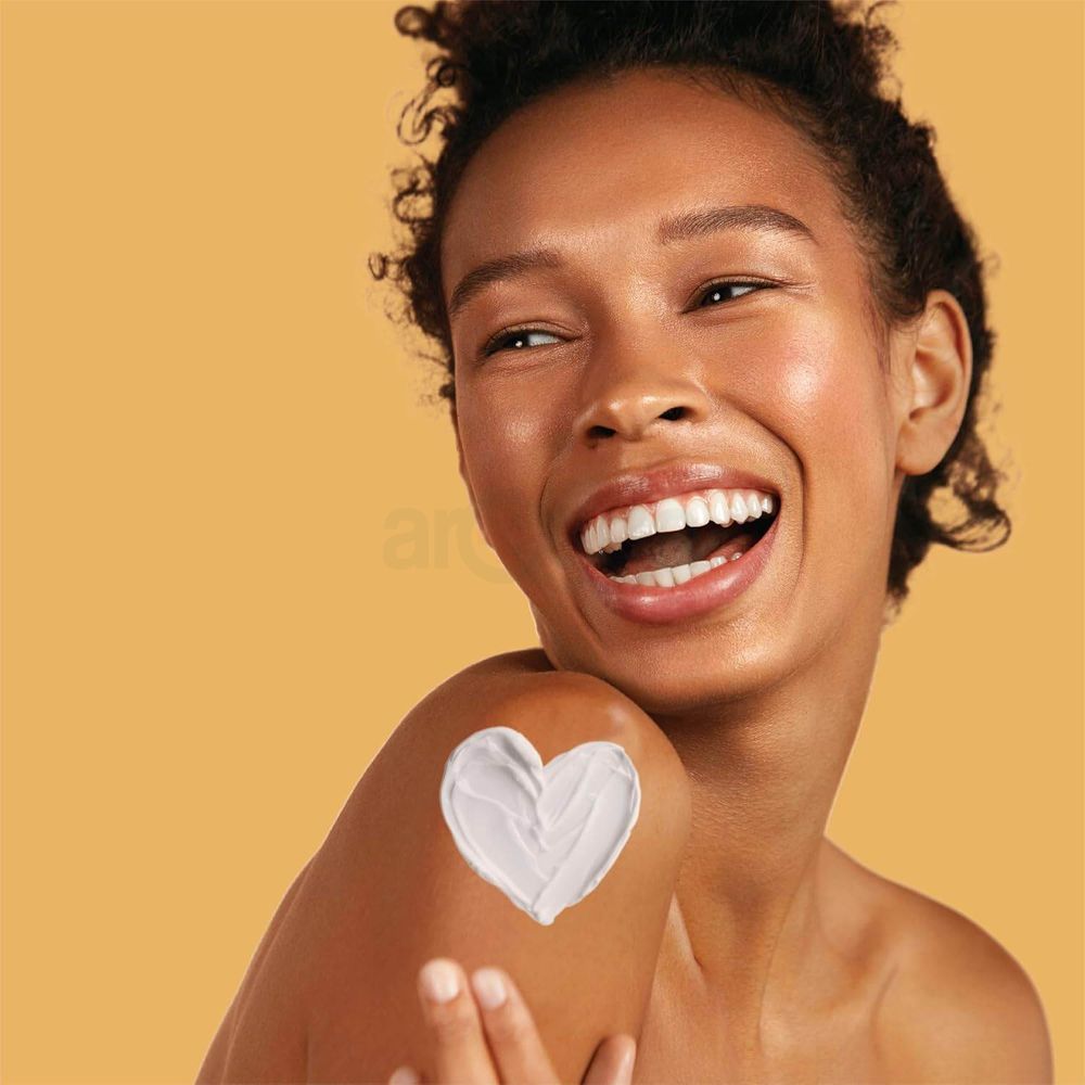 Jergens 48hr Nourishing Ultra Healing Moisturizer with Vitamin C,E and B5 for Extra Dry Skin  