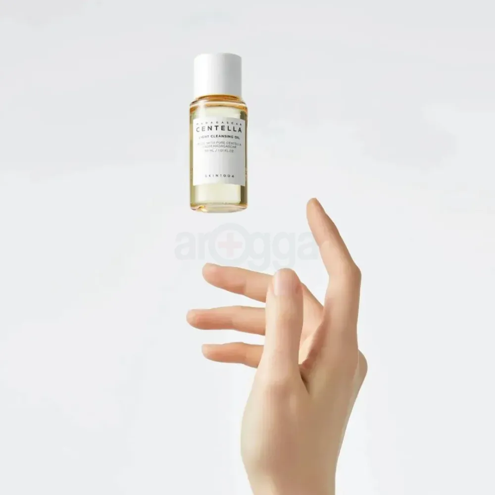 SKIN 1004 Madagascar Centella Light Cleansing Oil With Pure Centella  