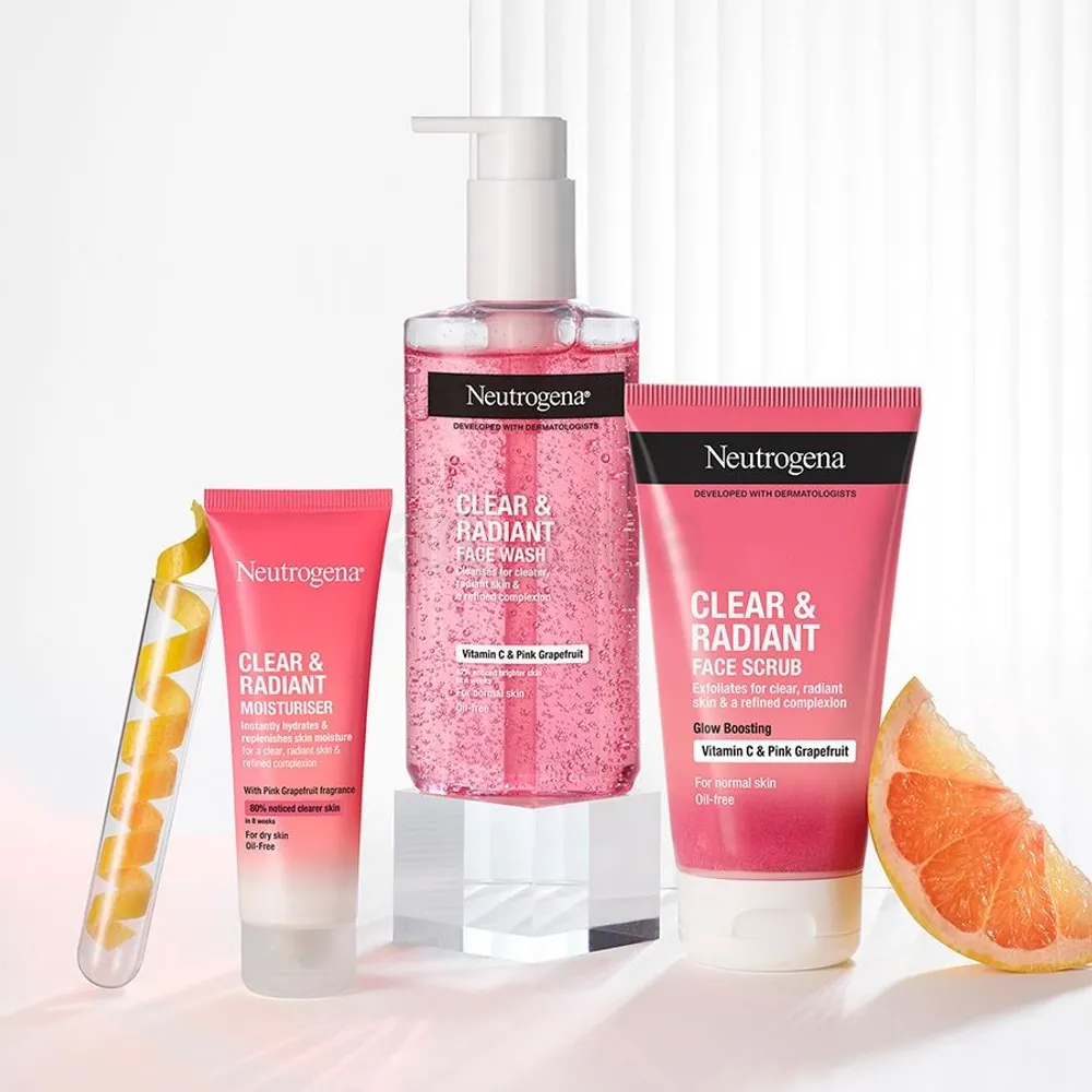 Neutrogena Clear and Radient Oil Free Moisturiser with Pink Grapefruit Fragrance for Dry Skin  