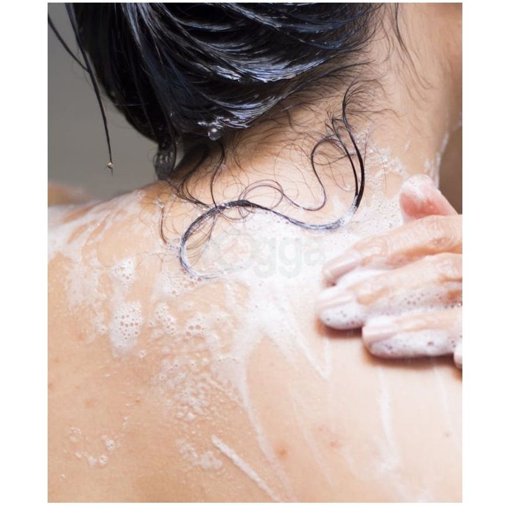 Neutrogena Body Clear Body Wash for Clean Clear Skin  