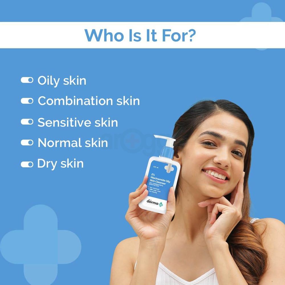 The Derma Co 2% Niacinamide Oily Skin Cleanser  
