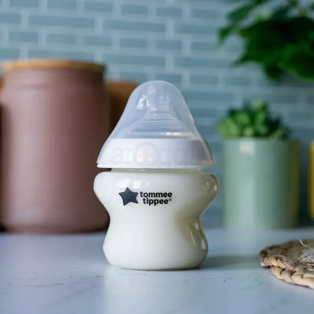 Tommee Tippee Closer to Nature Anti-Colic BPA Free Baby Feeding Bottle (0m+) - 150ml  