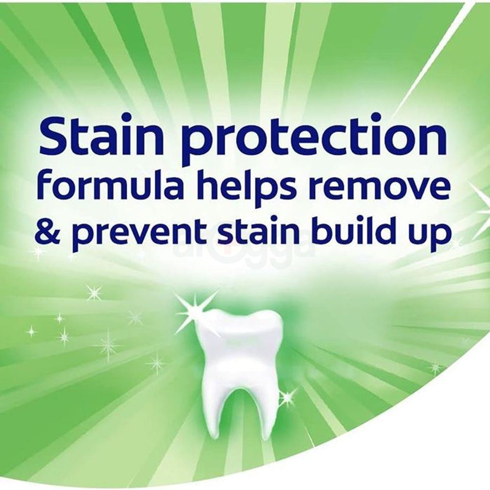 Colgate Sparkling White Mint Zing Toothpaste with Baking Soda 226g  