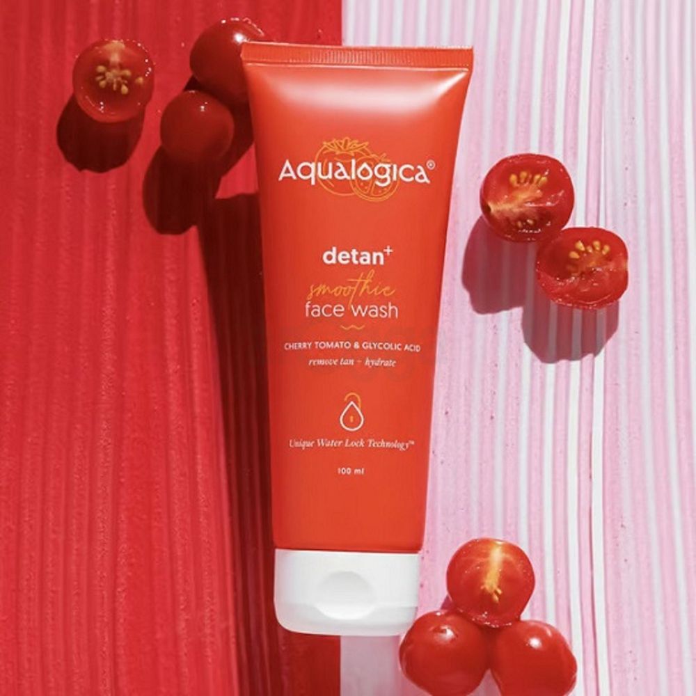 Aqualogica Detan Smoothie Face Wash with Cherry Tomato & Glycolic Acid  
