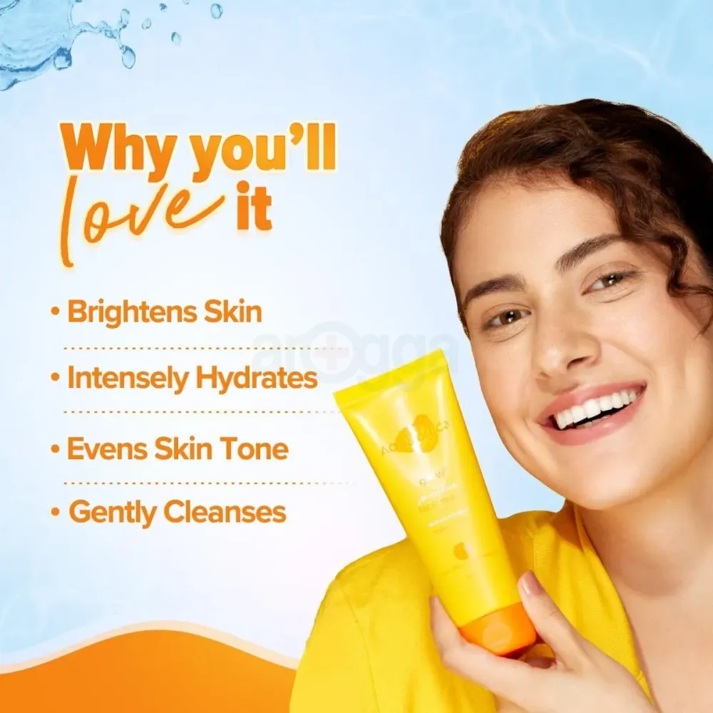 Aqualogica Glow Smoothie Face Wash with Papaya & Vitamin C  