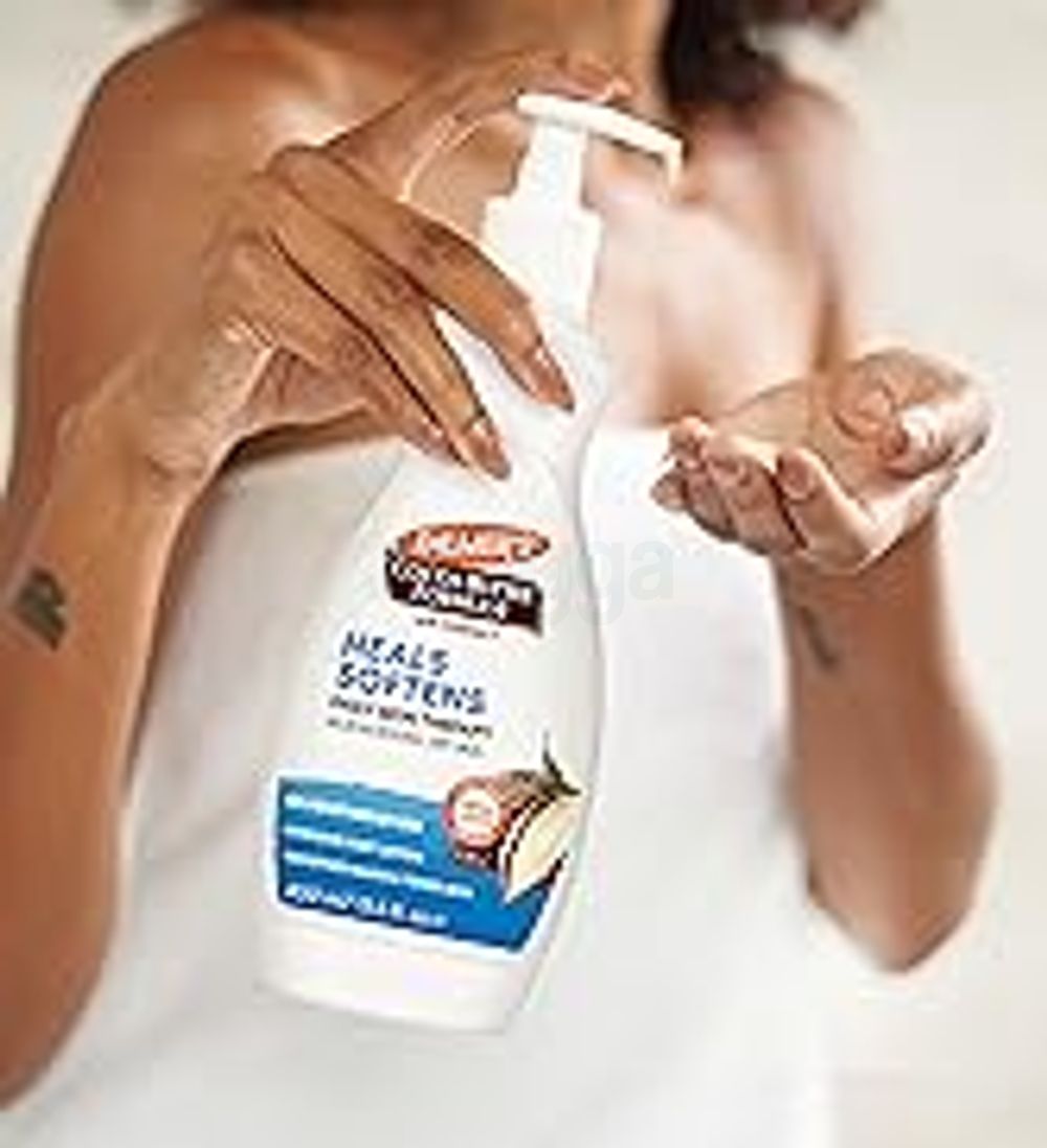 palmer's cocoa butter lotion in-use